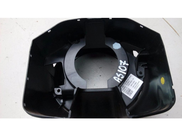Steering wheel trim