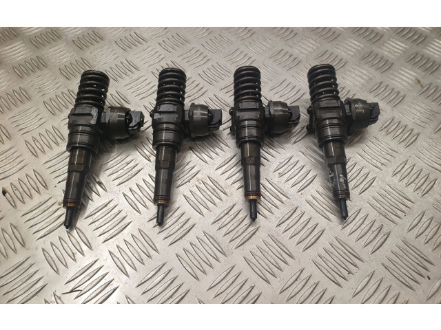 Комплект форсунок 038130073BN    Volkswagen Caddy   