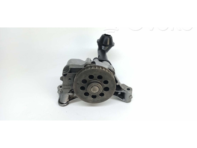Масляный насос  CAYC 03L115105B  Skoda Superb B6 (3T) 