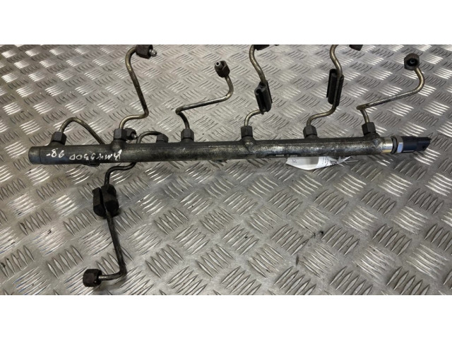 Vstřikovací lišta 0445216002   BMW 5 E39  pro naftový motor 3.0  