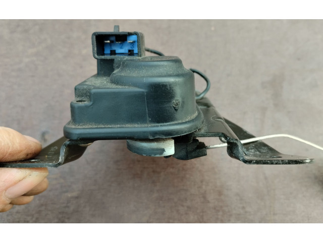 Замок багажника 05056244AA, 244AAA    Chrysler 300 - 300C 2005 - 2010 года