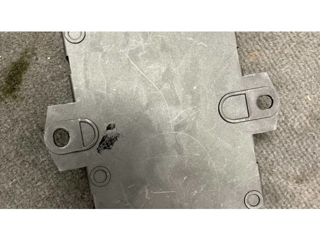 Блок управления 6701527680, A16693000331   Maserati Levante