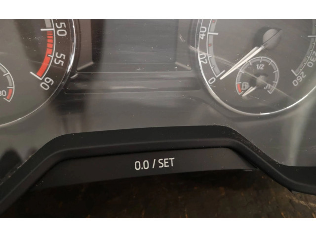 Přístrojová deska  Skoda Octavia Mk3 (5E) 2017 5E0920781E, 5E0920781E  