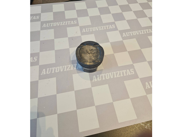  Поршень с шатуном B48 8678934  BMW 5 G30 G31  
