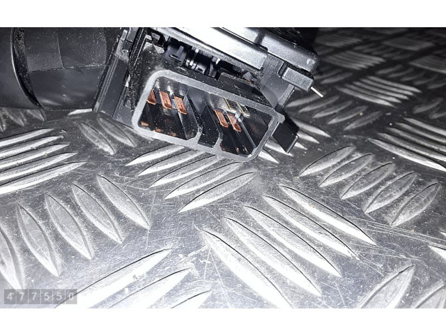 Переключатель дворников 17G516   Isuzu D-Max