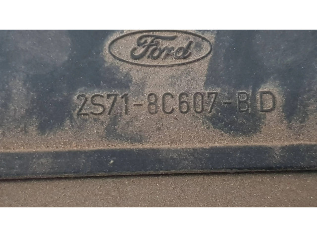 Вентилятор радиатора     2S718C607BD    Ford Mondeo Mk III 2.0
