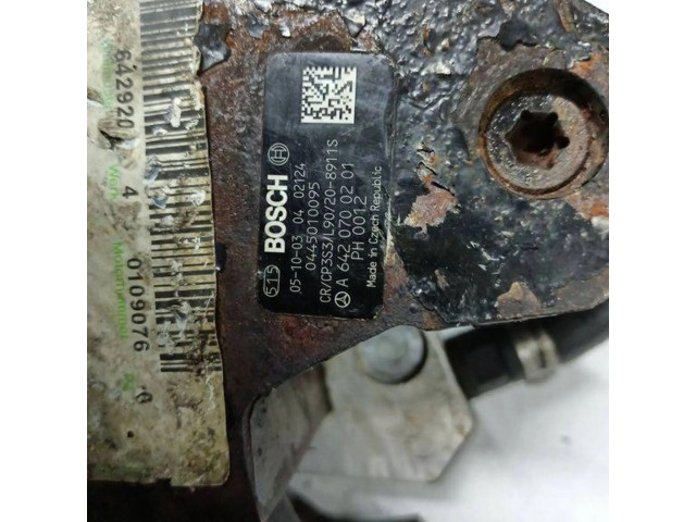 Vstřikovací čerpadlo A6420700201   Mercedes-Benz E W211  pro naftový motor 3.0  