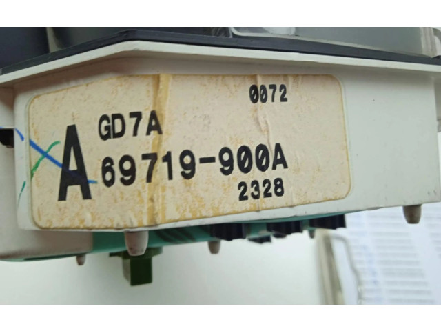Панель приборов GD7A69719900A   Mazda 626       