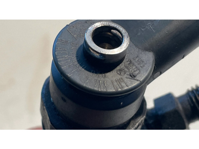 Форсунка 0445110080, 7788609    BMW 3 E46 для дизельного двигателя  2