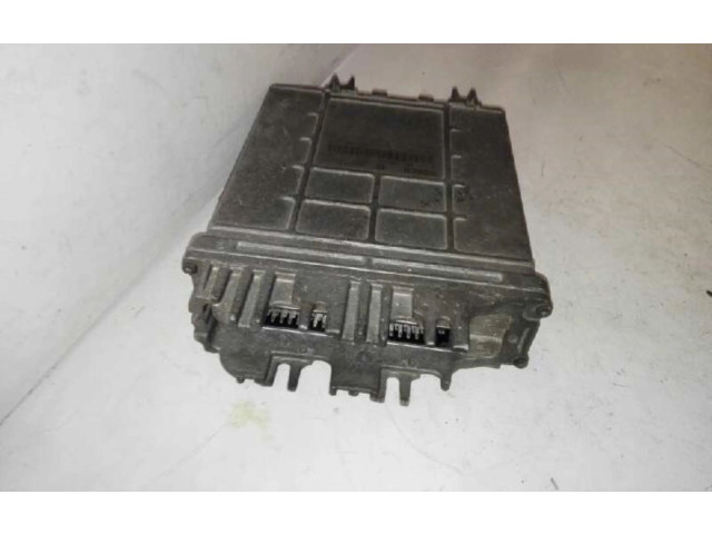 Блок управления двигателем Блок управления 7700113864   Renault Laguna I