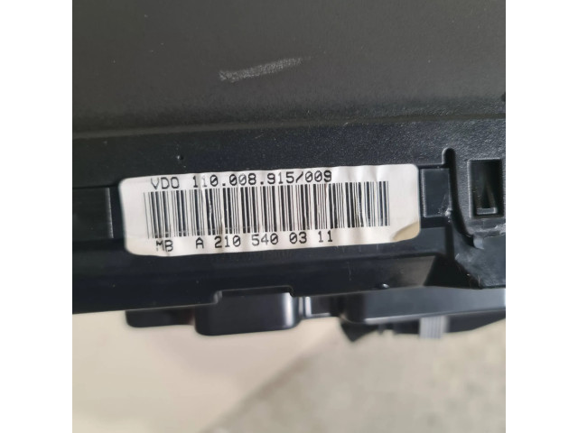 Přístrojová deska  Mercedes-Benz E W210 2000 A2105400311, 110008915009  