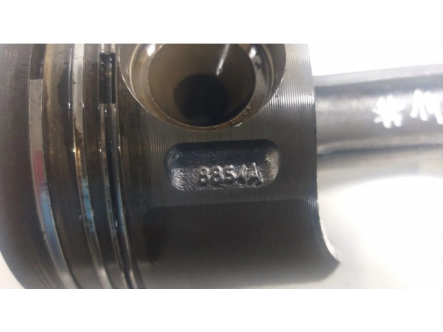  Поршень с шатуном om646.963 , 646.963 A6460300020, A6460300220  Mercedes-Benz C W203 для дизельного двигателя 2.1