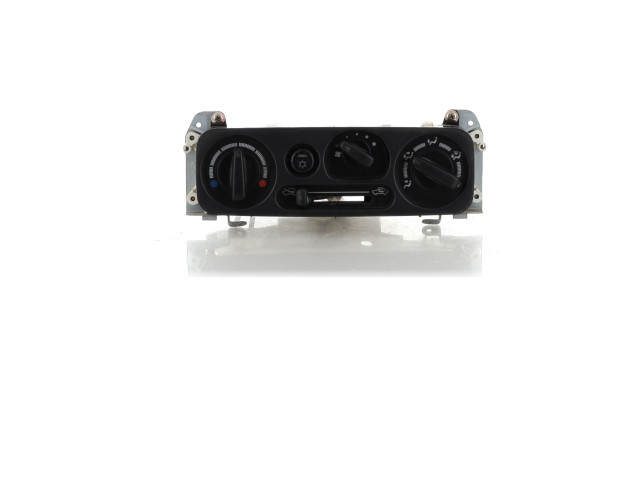 Блок управления климат-контролем MR398626, Q0-8469C   Mitsubishi Pajero Sport I