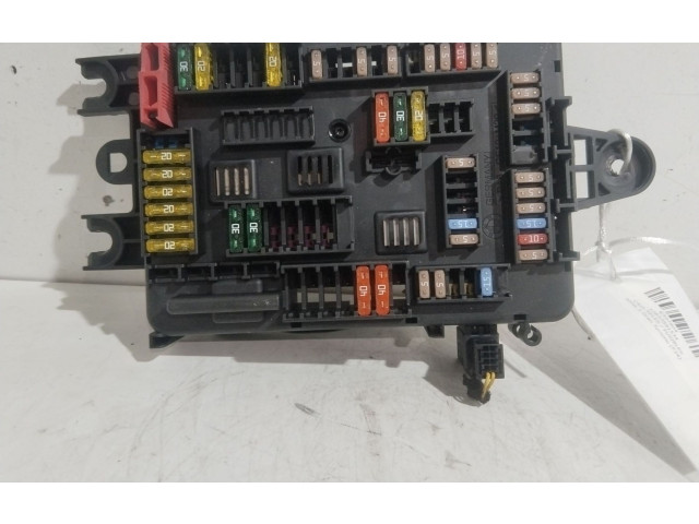 Pojistková skříňka Řídící jednotka BSM 926111102   BMW 3 E30 