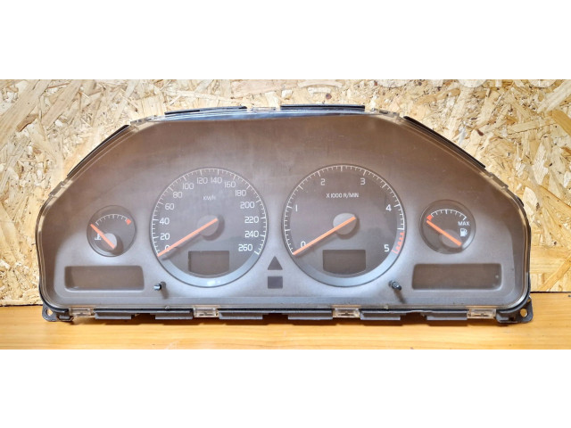 Přístrojová deska  Volvo V70 2001 9499671  