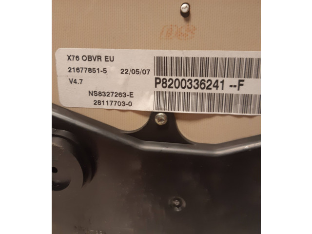 Přístrojová deska  Renault Kangoo I 2005 216778515, P8200336241F  