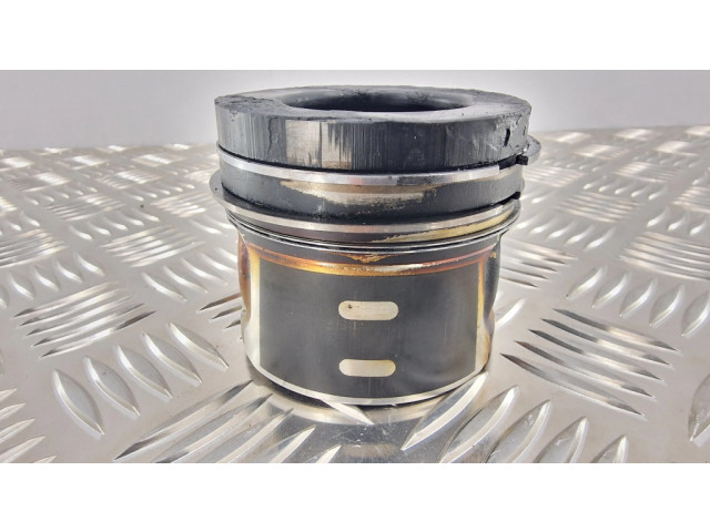  Поршень BHZ (DV6FC) BH01 1612784080  Peugeot 308 для дизельного двигателя 1.6