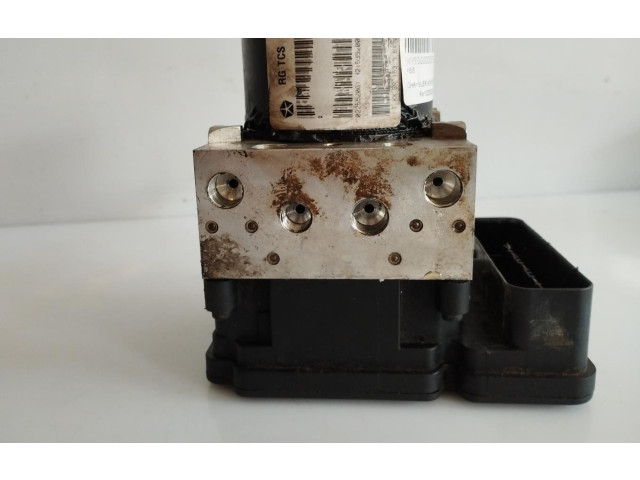 Блок АБС 022552061   Chrysler  Voyager  2001 - 2004 года