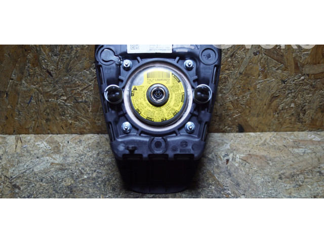 Подушка безопасности водителя 13480288   Vauxhall Astra J