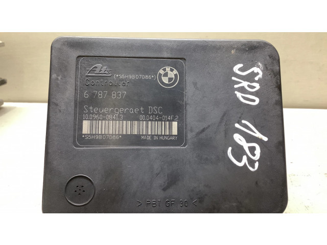 Jednotka ABS 6787837, 6787836   BMW 3 E90 E91 2010