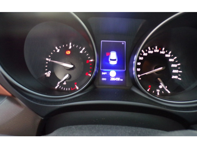 Přístrojová deska  Toyota Avensis T220 2017 83800-05W82XA, 83800-05W82XA  