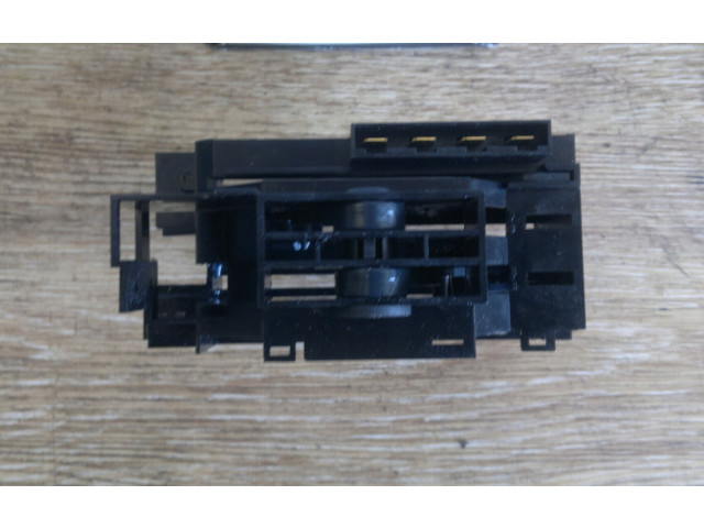 Блок управления климат-контролем SE021186421B   Seat Ibiza I (021A)