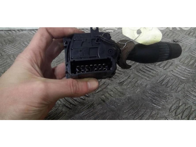 Ручка стеклоочистителей 7701036541   Renault Safrane