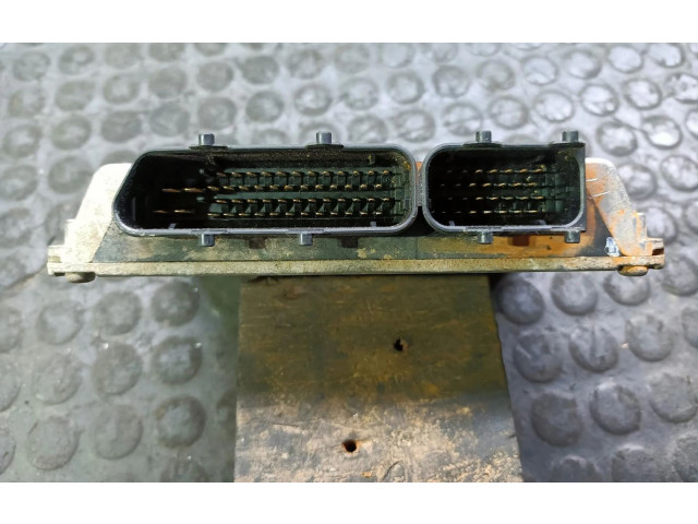 Блок управления двигателем Блок управления 047906030N   Skoda Felicia I