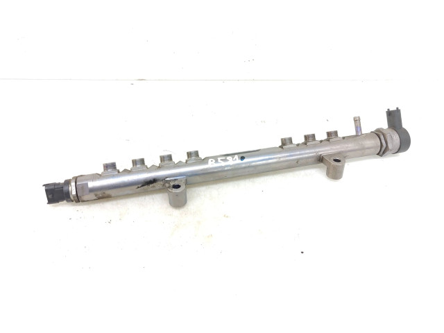 Vstřikovací lišta 30777759, 0445215025   Volvo V60    D 5244 T11 