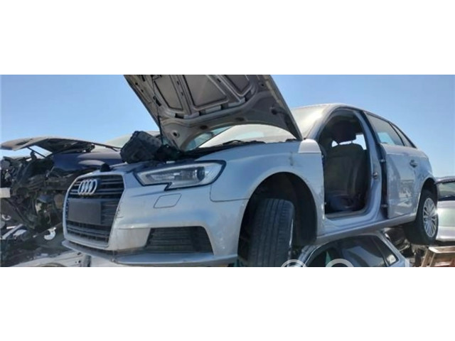 Боковая подушка безопасности    Audi A3 S3 8V