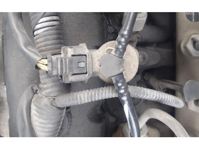 Vstřikovač 8200238528   Volvo S40, V40    D4192T3 