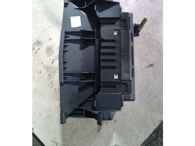 Дисплей    21154326, 13208089   Opel Astra H