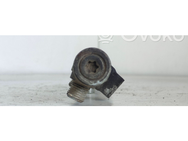Vstřikovací lišta 0445216002   BMW 5 E39     