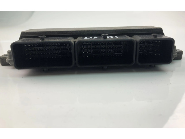 Řídící jednotka 237109221R, 237105499R   Renault Captur 2013