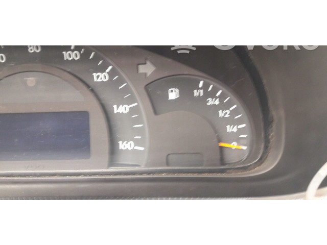 Přístrojová deska  Mercedes-Benz C W203 2001 A2035400211  
