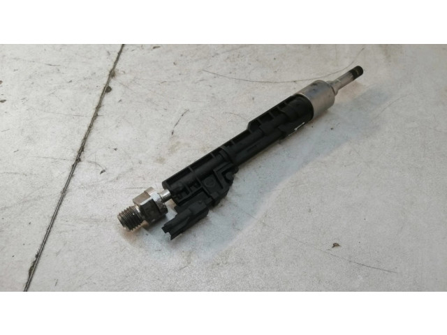 Vstřikovač 13647599876, 10213541   BMW M5  pro benzínový motor 4.4  