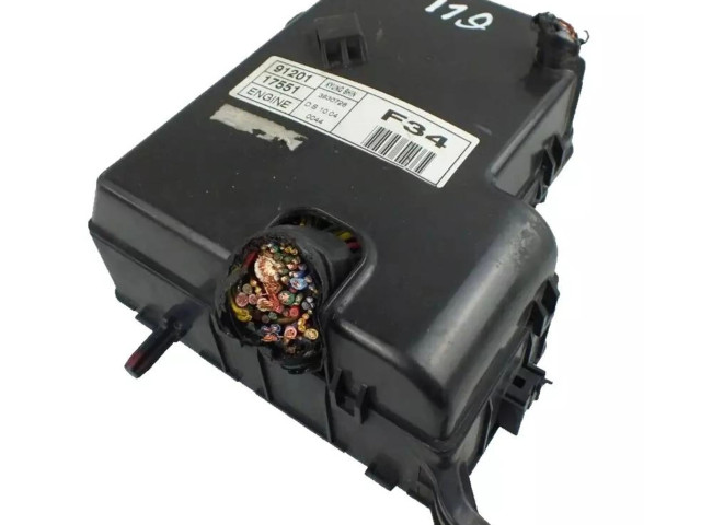 Блок предохранителей 9120117551   Hyundai Matrix    