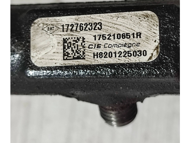 Vstřikovací lišta 175210651R, 172762323   Mercedes-Benz A W176     