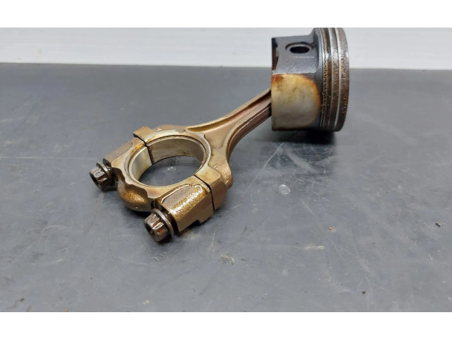Píst 13103-23020   Toyota Yaris    1SZ-FE 