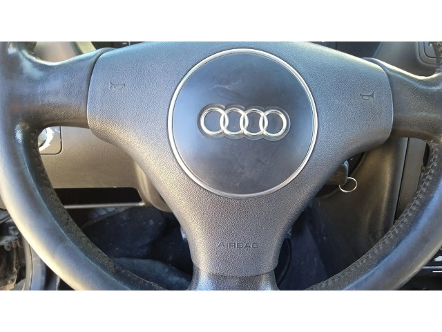 Подушка безопасности водителя 8E0880201S   Audi A3 S3 8L