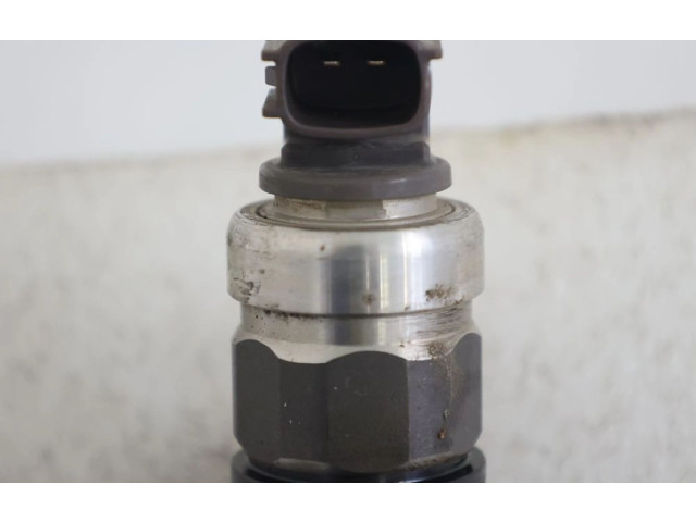 Форсунка 2367030400, 2367030400    Toyota Hilux (AN10, AN20, AN30)  1KDFTV 