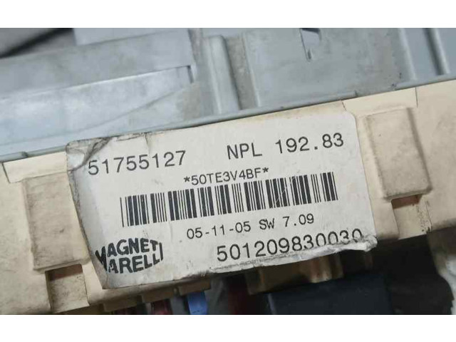 Блок предохранителей 51755127, MAGNETIMARELLI   Fiat Stilo 2001