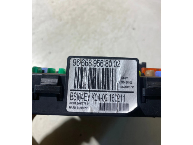   Pojistková skříňka 966689568002, 212454502   Peugeot 5008 2011