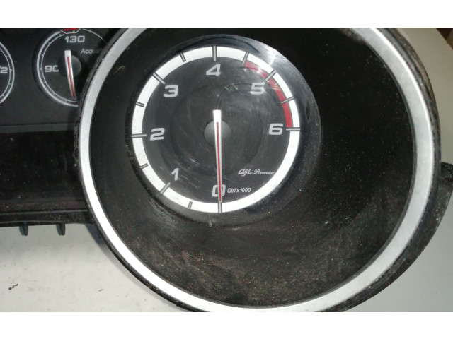Přístrojová deska  Alfa Romeo Giulietta 2010 50516478, A2C53352738  
