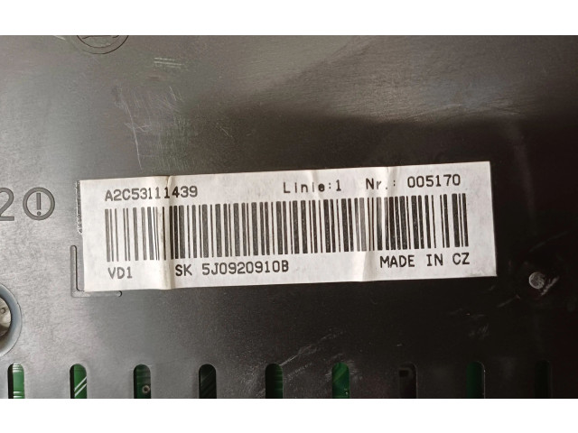 Přístrojová deska  Skoda Fabia Mk2 (5J) 2008 5J0920910B  