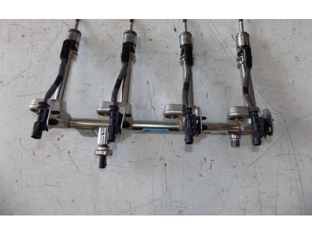 Vstřikovací lišta 31478396, 32140074   Volvo V60    B420T3 