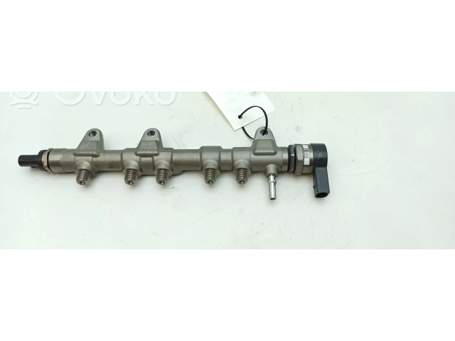 Vstřikovací lišta 8514154, 0281002949   BMW X4 F26  pro naftový motor 2.0  