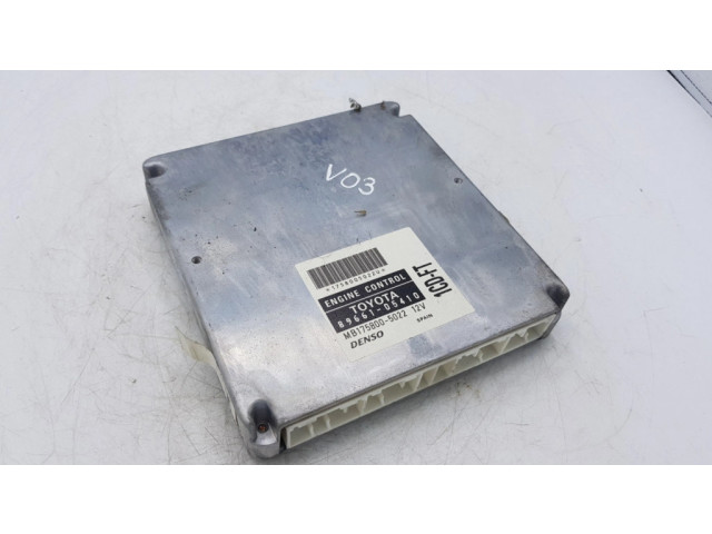 Řídící jednotka 8966105410   Toyota Avensis T220 2002