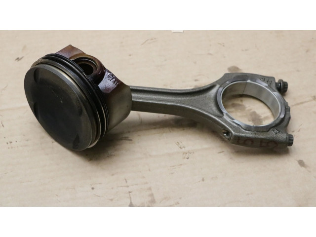 Píst R079M, R079M   Audi RS6    CWUB 