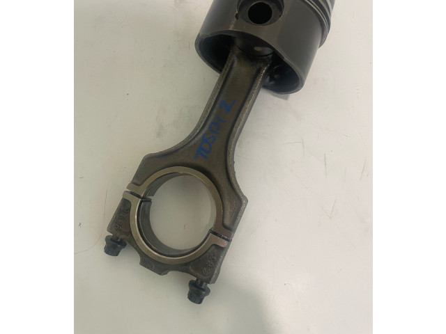  Поршень с шатуном M51D25_256T1 11252246629, 11252246630  BMW 5 E39  